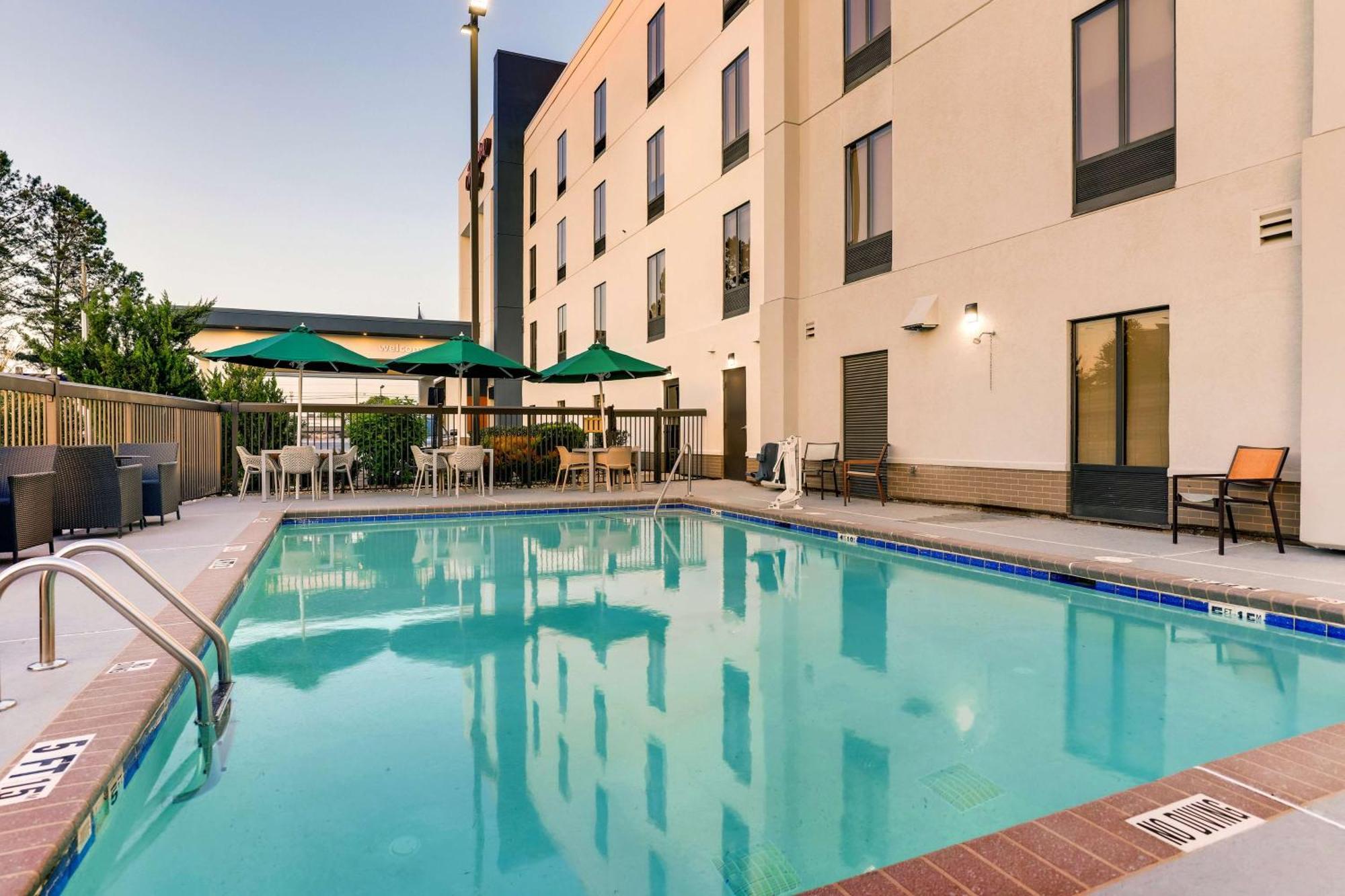 Hampton Inn Cumming Exterior foto
