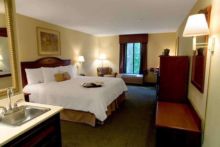 Hampton Inn Cumming Quarto foto